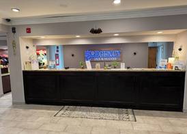Regency Inn & Suites New London, Mystic 5