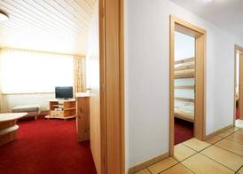 Typically Swiss Hotel Ermitage 5