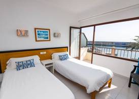 Hostal Port Corona 4