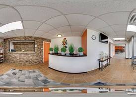 Econo Lodge Neenah 5