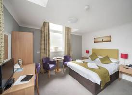 The Carlton Hotel 3