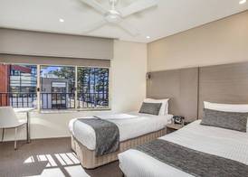 Manly Paradise Motel & Apartments 4