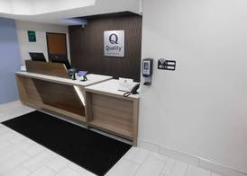 Quality Inn Pontiac 4