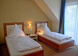 Hotel Friesische Wehde 2