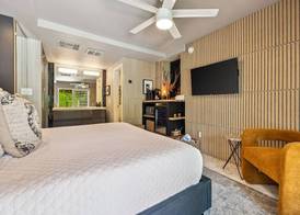 Speakeasy Hotel 5