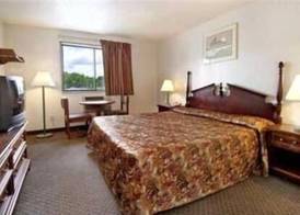Americas Express Inn 5