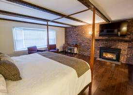 The Yankee Inn 5
