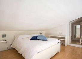JOIVY Green Terraced House 3