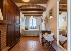 Borgo Terrosi 4