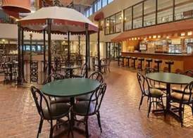 Ramada by Wyndham Paintsville Hotel & Conference Center 3