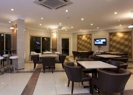 Remi Hotel 4