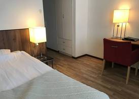 Strand City Hotel 3