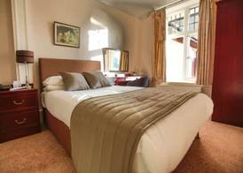 Oaklands Hotel 5