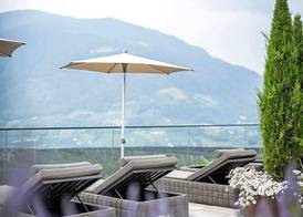 Small & Beautiful Hotel Gnaid 4