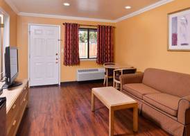 Americas Best Value Inn and Suites Clearlake 5
