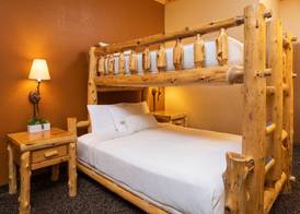 bantr Grand Hotel Wausau - Rothschild 5