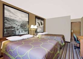 Super 8 by Wyndham Elkins 5