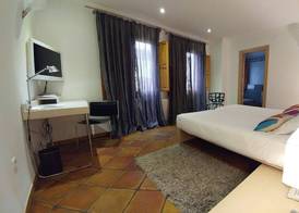 Hotel Nou Romà 4
