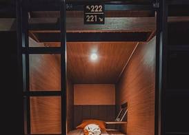 Autumn Living Hotel Kapsul 5
