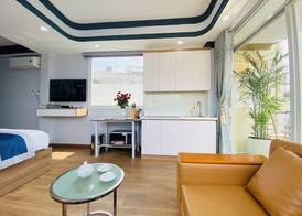 Home Away Do Quang Dau 4