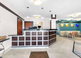 Comfort Inn 3