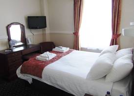 San Clu Hotel, Bar & Brasserie 5