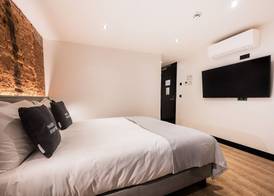 Limehome Amsterdam Leidsekruisstraat 4