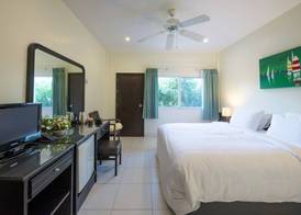 Lokal Phuket "Former K-Hotel" - SHA Extra Plus 5