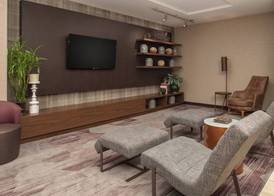 Courtyard by Marriott Portland Airport 4