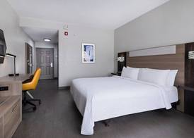 Holiday Inn Express & Suites LAKELAND NORTH - I-4 by IHG 4