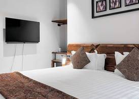 Anahita Boutique Hotel 2