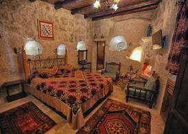 Traveller's Cave Hotel 5