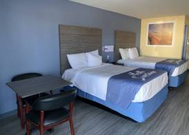 Days Inn by Wyndham Okmulgee 5