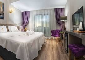 THE NOVA HOTEL 5