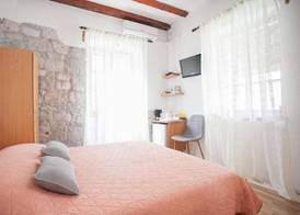 Guesthouse Trogir Proto-Free parking 2