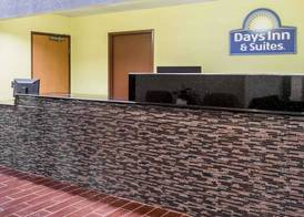 Days Inn & Suites by Wyndham Casey 3