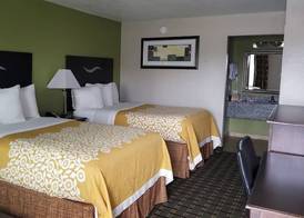 Days Inn by Wyndham West Memphis 2