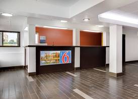 Motel 6-Macon, GA 4