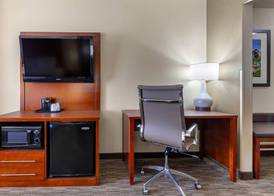 Comfort Suites Oshkosh West 4
