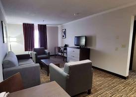 Wingate by Wyndham Canton/Hall of Fame 5