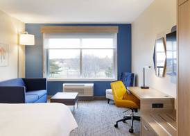 Holiday Inn Express & Suites RHINELANDER by IHG 4
