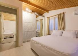 Etenna Beach Bungalows 3