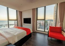 Hillside Sunset Apartment 3