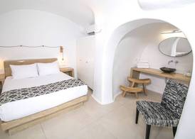 Elysian Santorini 5