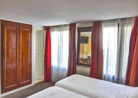 Hotel Touring 5