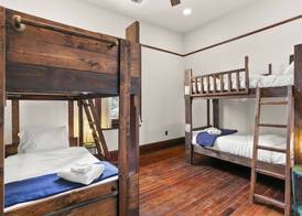 Site 61 Guesthouse 4