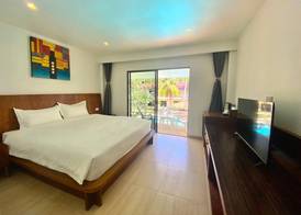 V Beach Resort 5