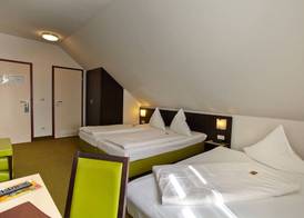 Hotel Demas München-Unterhaching 5