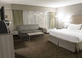 Holiday Inn FARGO by IHG 2