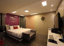Hera Hotel 5